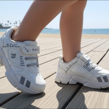 Bletix – Şık Beyaz ve Gri Detaylı Çocuk Spor Ayakkabı