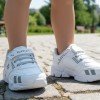 Bletix – Şık Beyaz ve Gri Detaylı Çocuk Spor Ayakkabı
