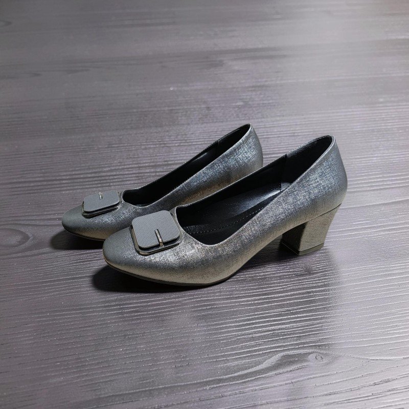 Kadın Gümüş Simli Tokalı Konforlu Orta Topuklu Ayakkabı