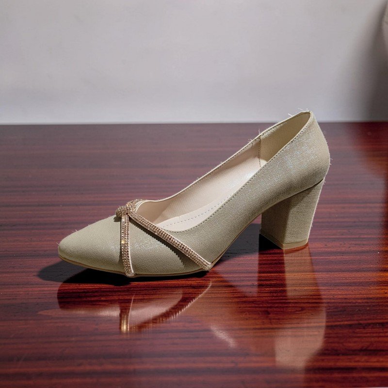 De Scario Kadın Şampanya Rengi Simli Taş Detaylı Kalın Topuklu Abiye Ayakkabı