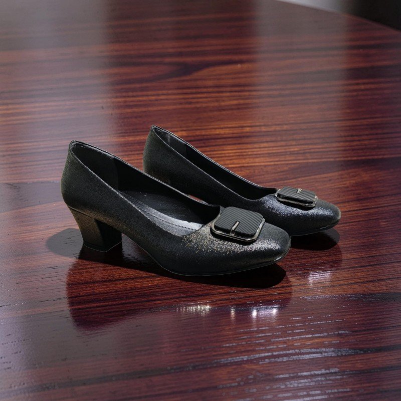 DeLario Siyah Işıltılı Toka Detaylı Kadın Topuklu Ayakkabı