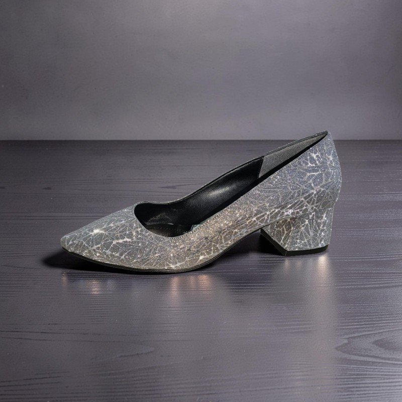 Gümüş Işıltılı Kristal Desenli Sivri Burun Alçak Topuklu Ayakkabı