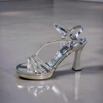 Göz Alıcı Gümüş Taşlı Platform Topuklu Sandalet