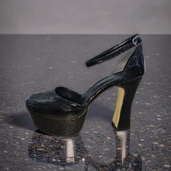 Siyah Parlak Dokulu Platform Topuklu Ayakkabı