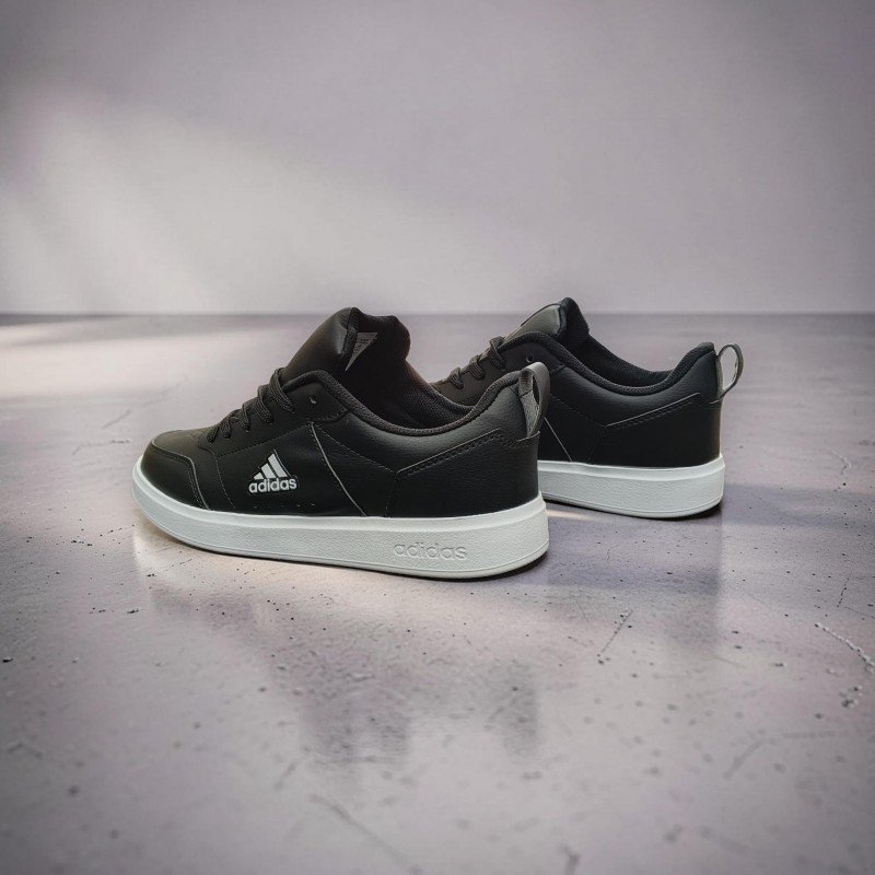 Adidas Siyah-Beyaz Şık ve Rahat Günlük Sneaker