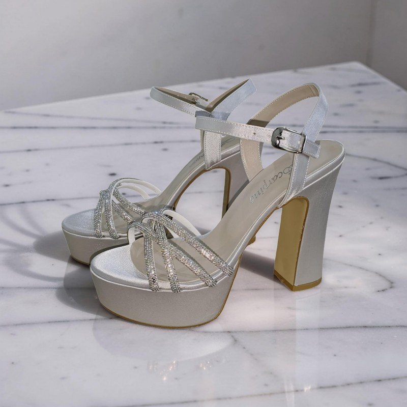 Gümüş Saten Işıltılı Taş Detaylı Platform Topuklu Ayakkabı