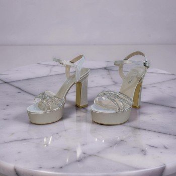 Gümüş Saten Işıltılı Taş Detaylı Platform Topuklu Ayakkabı