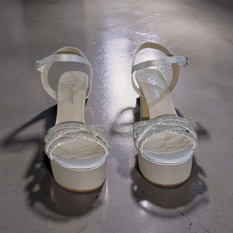 Gümüş Saten Işıltılı Taş Detaylı Platform Topuklu Ayakkabı