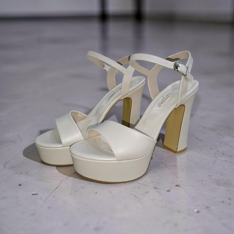 Kalın Topuklu Bilekten Bağlamalı Platform Sandalet