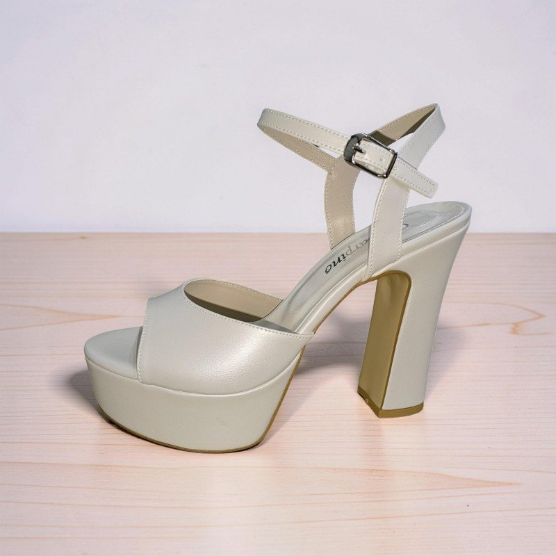 Şık İnci Beyazı Platform Topuklu Ayakkabı