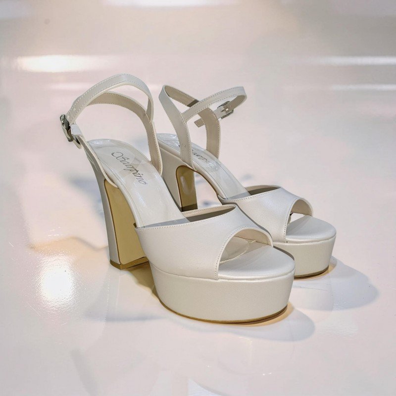 Şık İnci Beyazı Platform Topuklu Ayakkabı