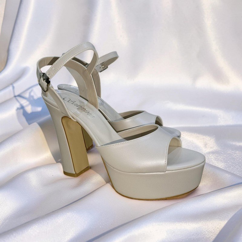 Şık İnci Beyazı Platform Topuklu Ayakkabı