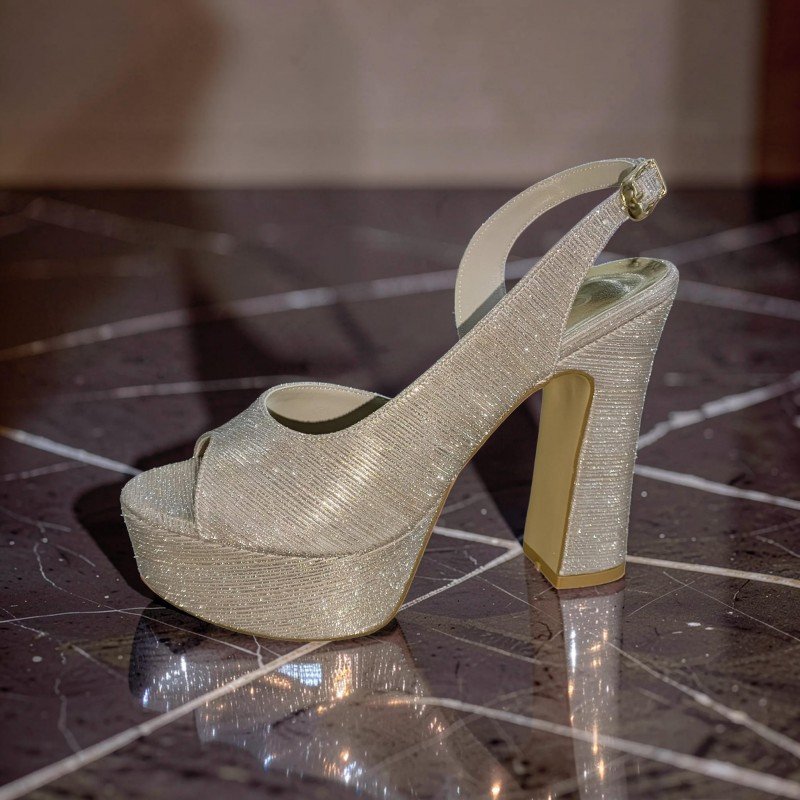 IŞILTILI PLATFORM TOPUKLU AYAKKABI – GÜMÜŞ/SİMLİ